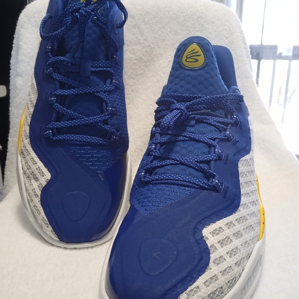 Under armor Stephen Curry dub Nation #11
